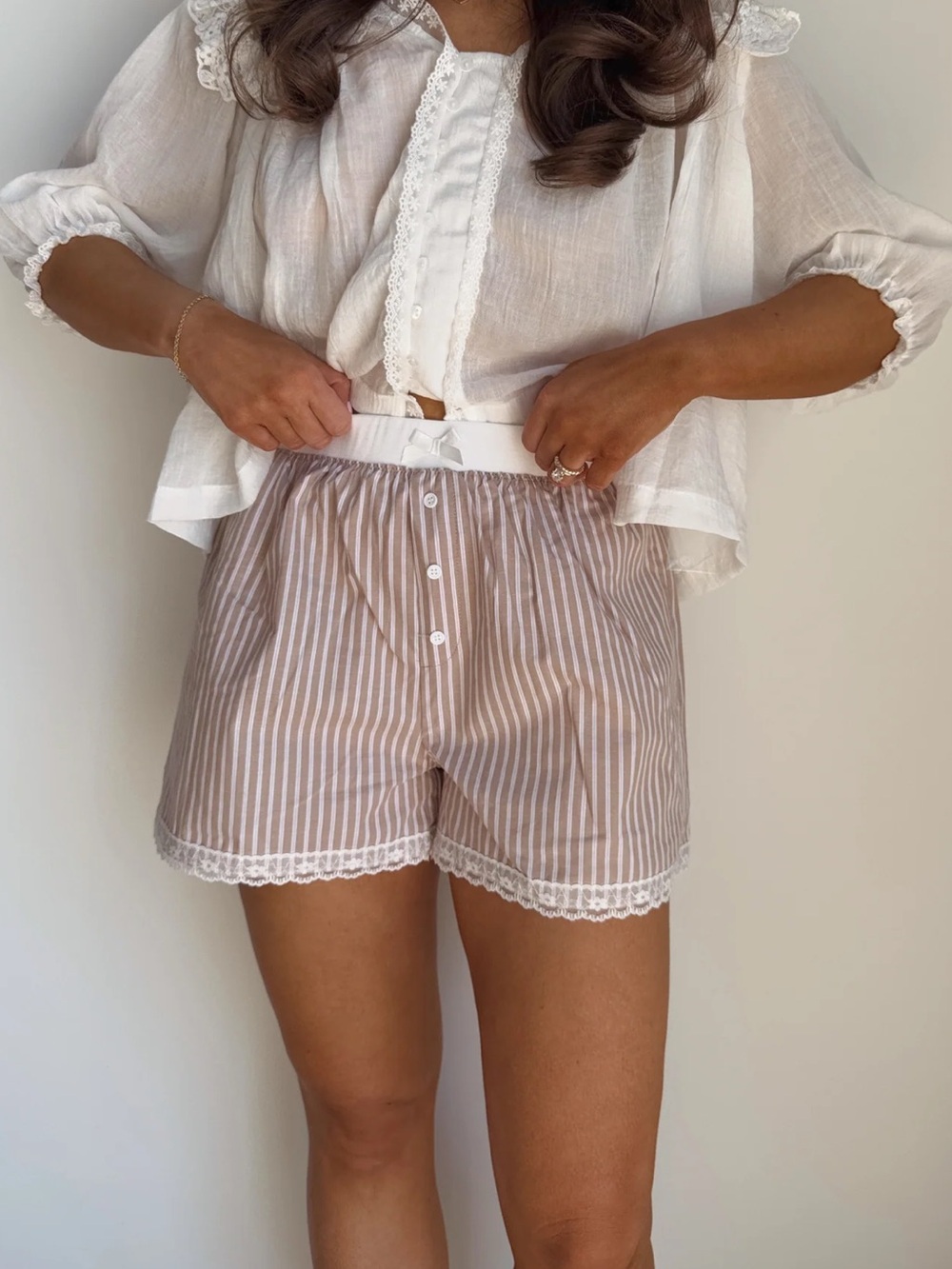 Women's Cream & Tan Stripe Lace-Trim Boxer Shorts